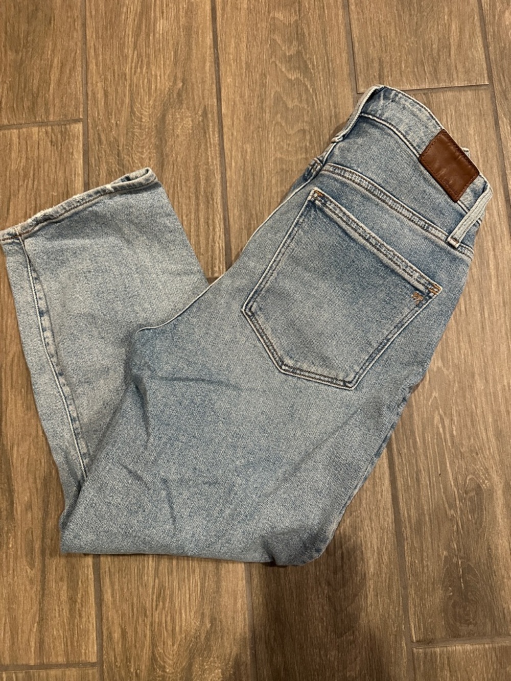 Madewell Light Blue Straight Women’s Jeans. Size 26P. Curvy Mom